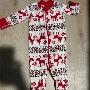 Hannah Anderson PJs size 9-12 months. Like new!
